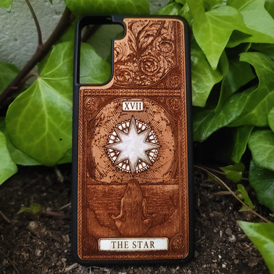 The Star Tarot Card Wood Phone Case Painted – gothic art, engraved wood, dark fantasy, skeleton design, artisan crafted