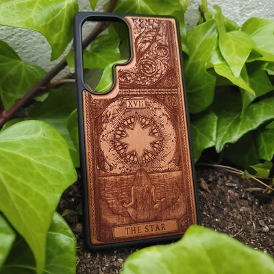 Handcrafted wooden phone case featuring The Star tarot card design — double laser-engraved for deep detail and mystical symbolism, compatible with iPhone and Galaxy models, perfect witchy celestial gift for tarot lovers and spiritual seekers.