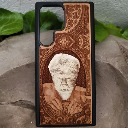 Wooden phone case featuring a laser-engraved classic Werewolf design inspired by vintage monster movies — gothic, spooky, and perfect for horror collectors.