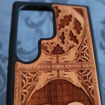 La Rueda del Tiempo - Funda de madera para teléfono - Diseño gótico
