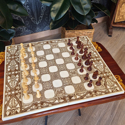 Tablero de ajedrez de fichas españolas - Blanco y marrón - Tamaño de torneo