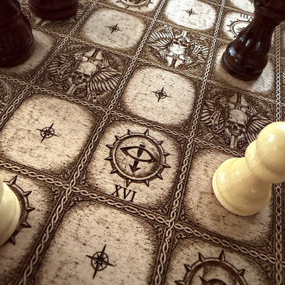Warhammer 40K Horus Heresy Loyalists vs Traitors Wooden Chessboard