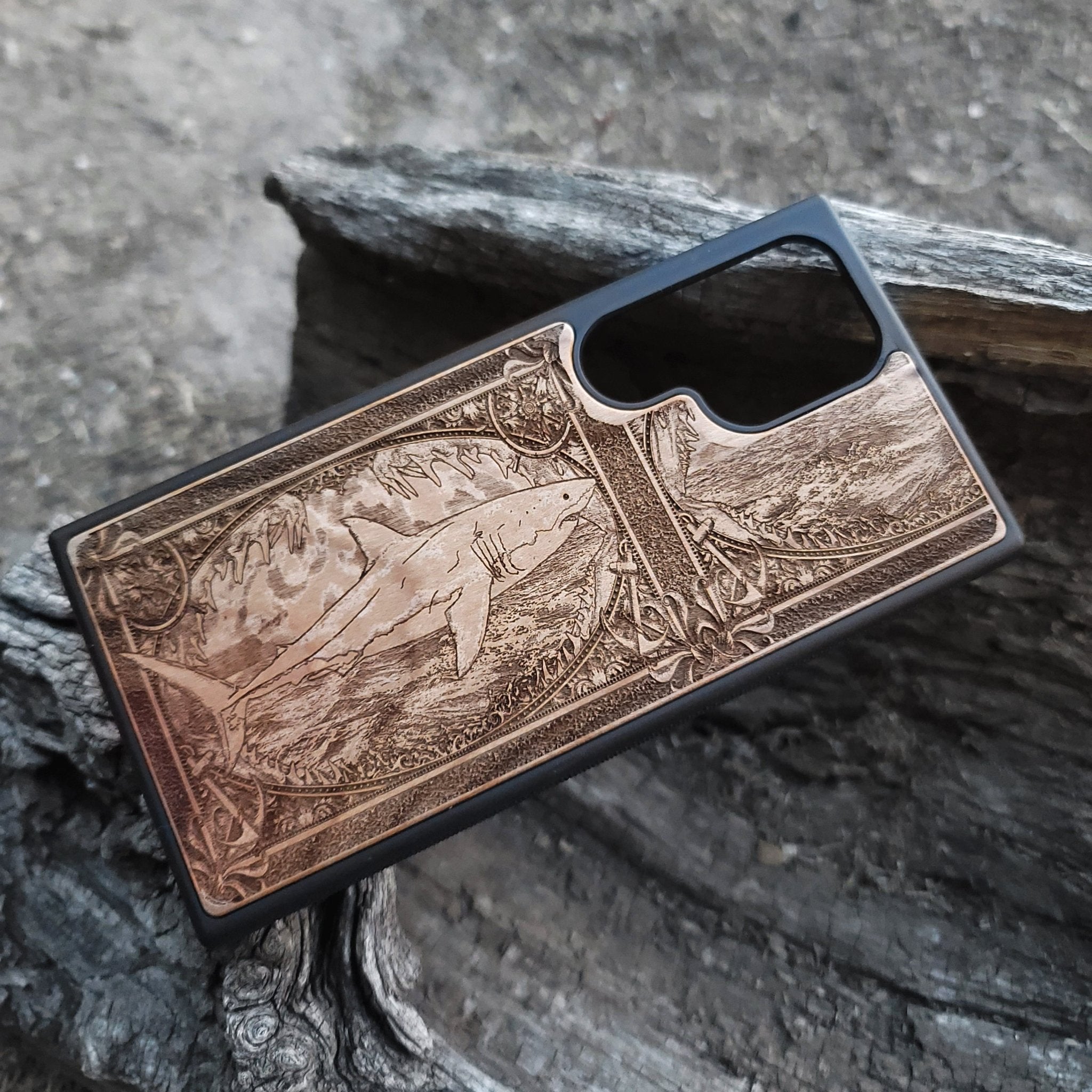 Wooden phone case featuring a detailed Great White Shark skeleton design, handcrafted for iPhone , iPhone 15, Galaxy S, S24, and more. Ideal for shark fans and lovers of gothic and dark fantasy designs.
