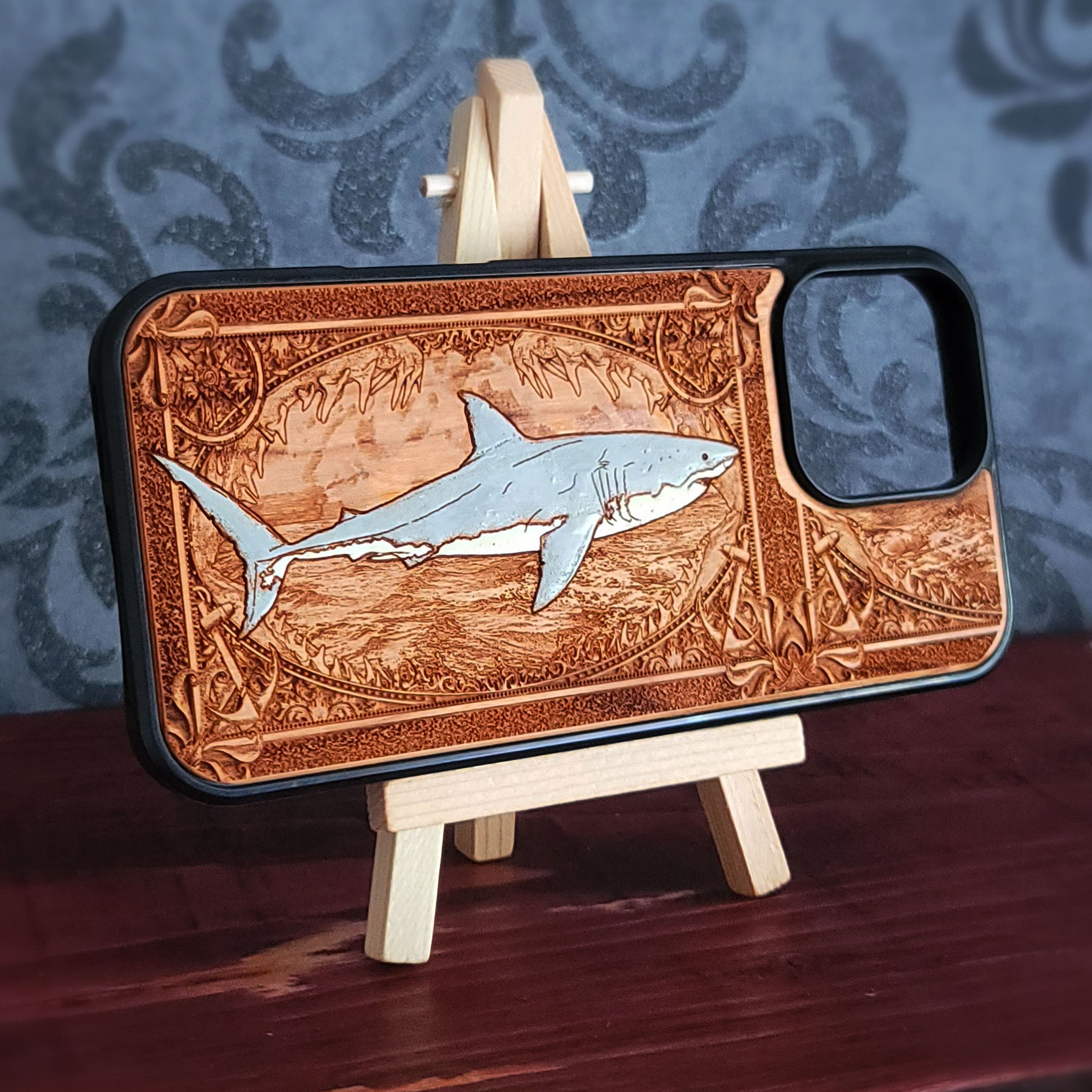 hand-painted cherry wood the great white shark phone case for iPhone & Galaxy