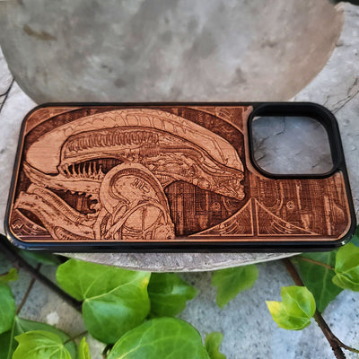Alien Head - Wood Phone Case