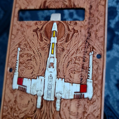 Stumble Painted Tremolo Cover für Stratocaster E-Gitarre