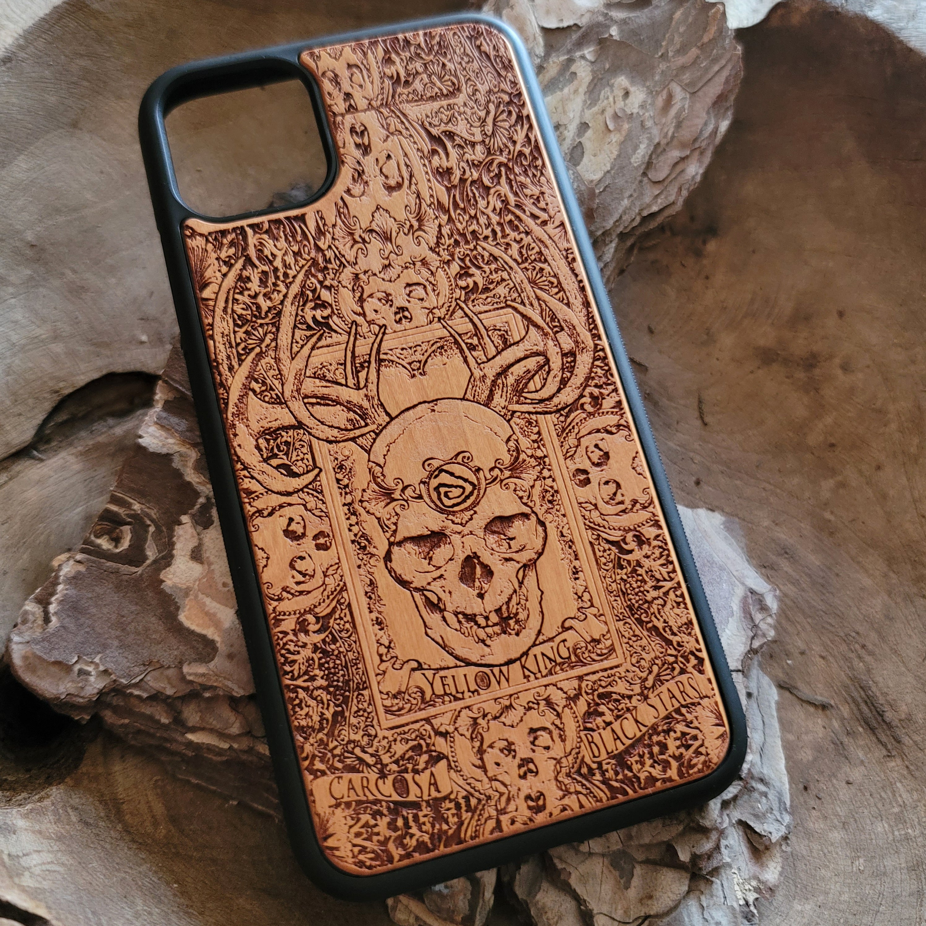 Horned Skull Wood Phone Case "The Yellow King"