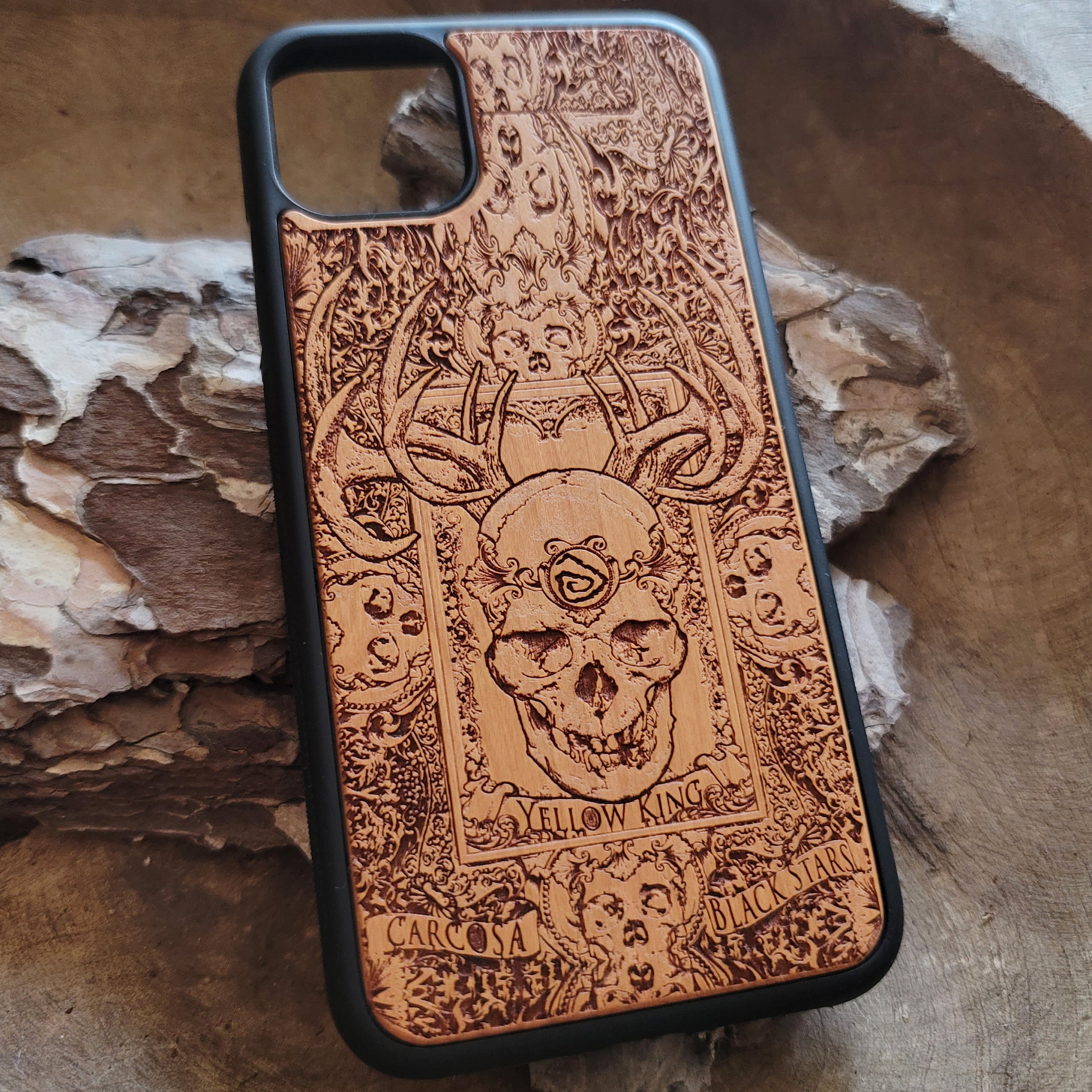 Horned Skull Wood Phone Case "The Yellow King"