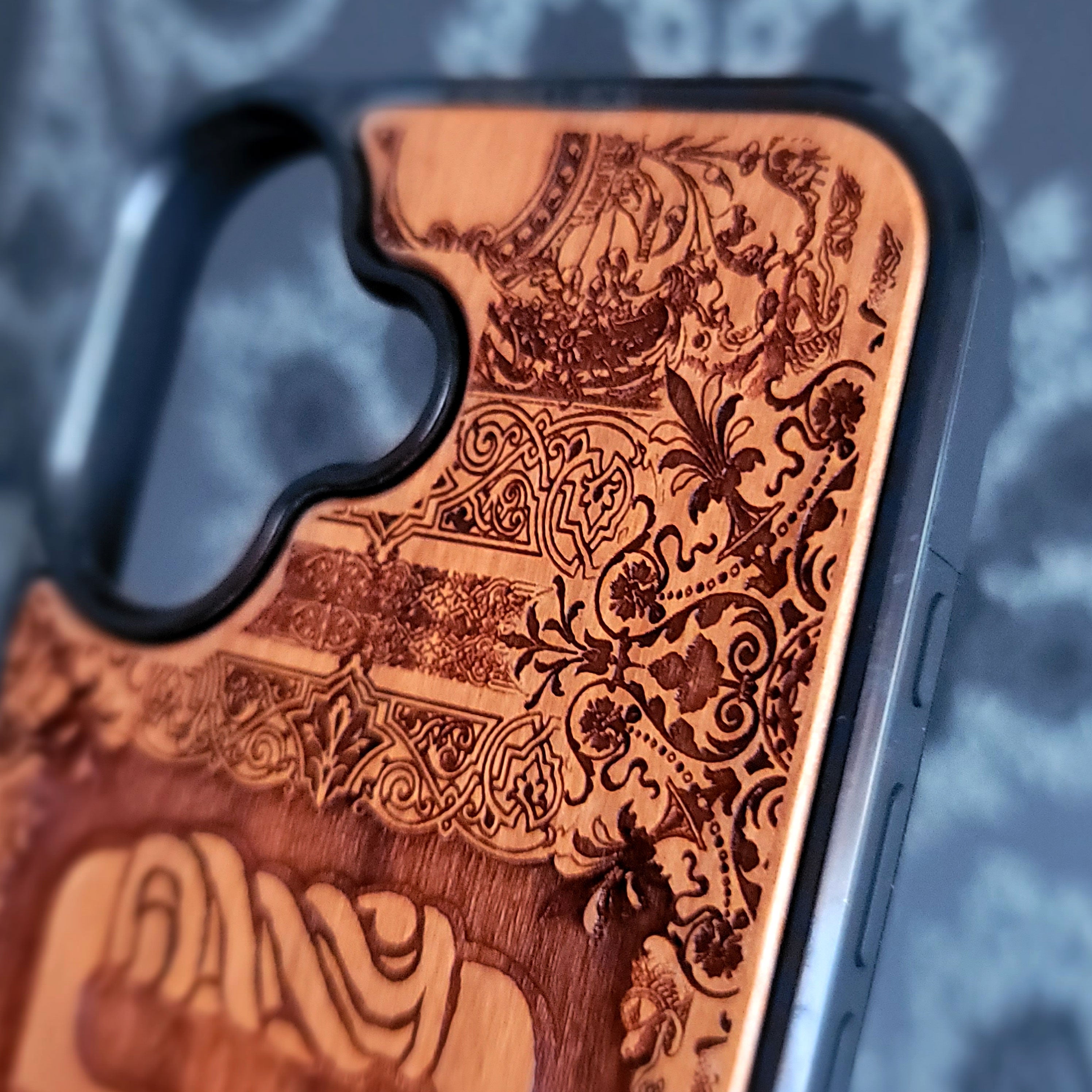 zelda game wood phone case laser engraved