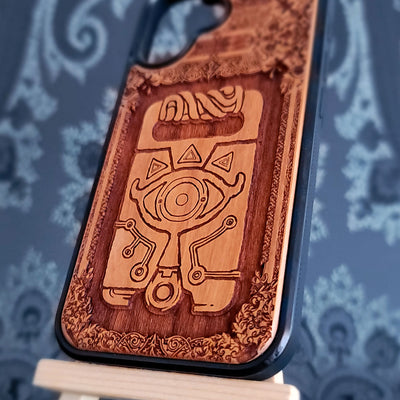 Zelda Game - Wood Phone Case