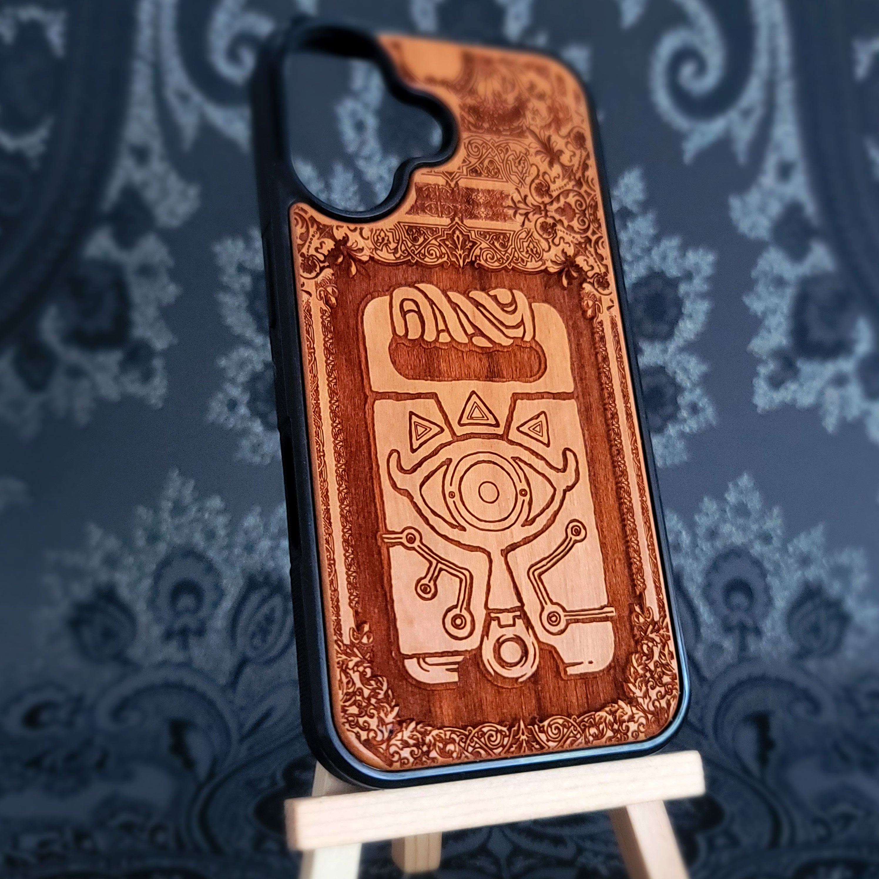 Zelda Game - Wood Phone Case