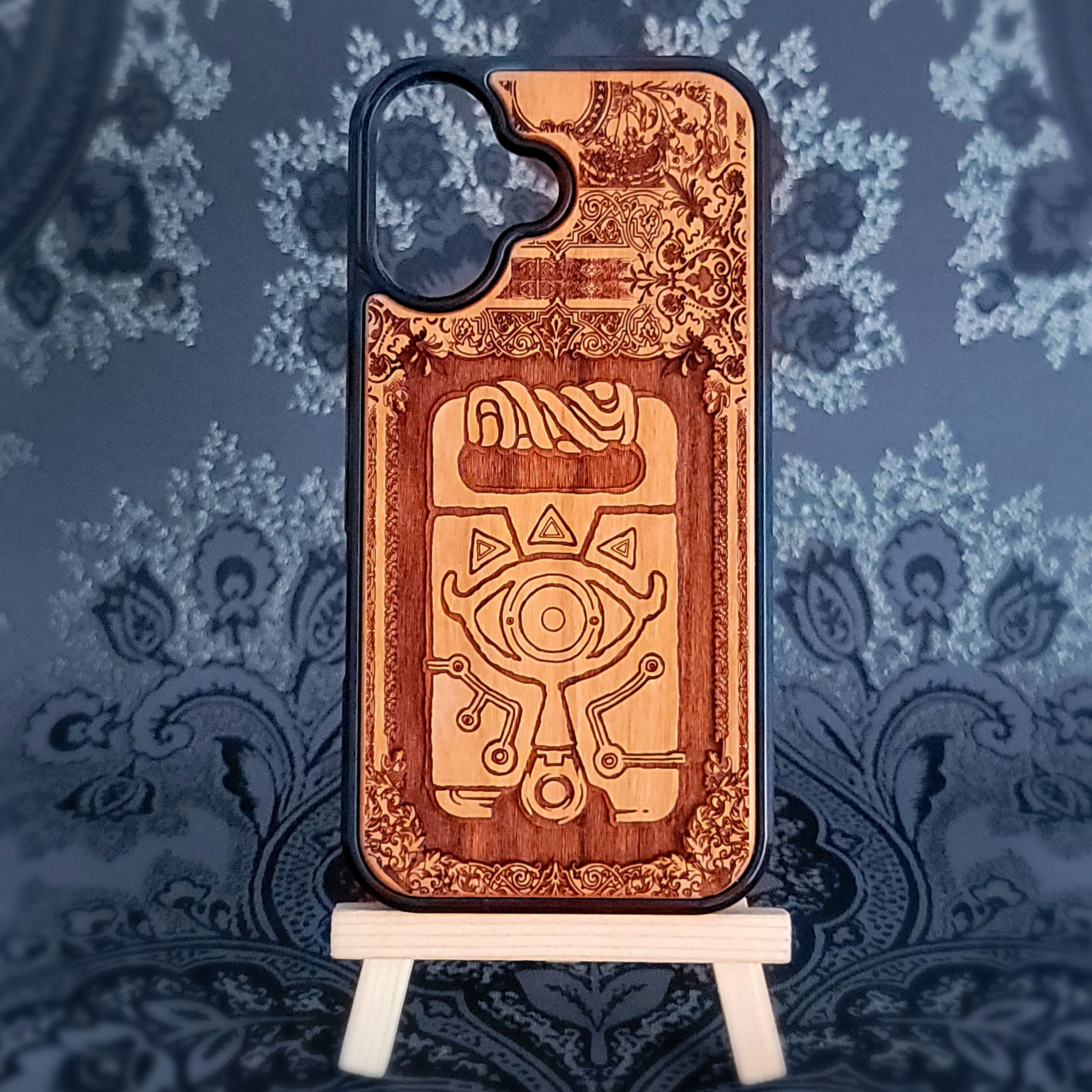 Zelda Game - Wood Phone Case