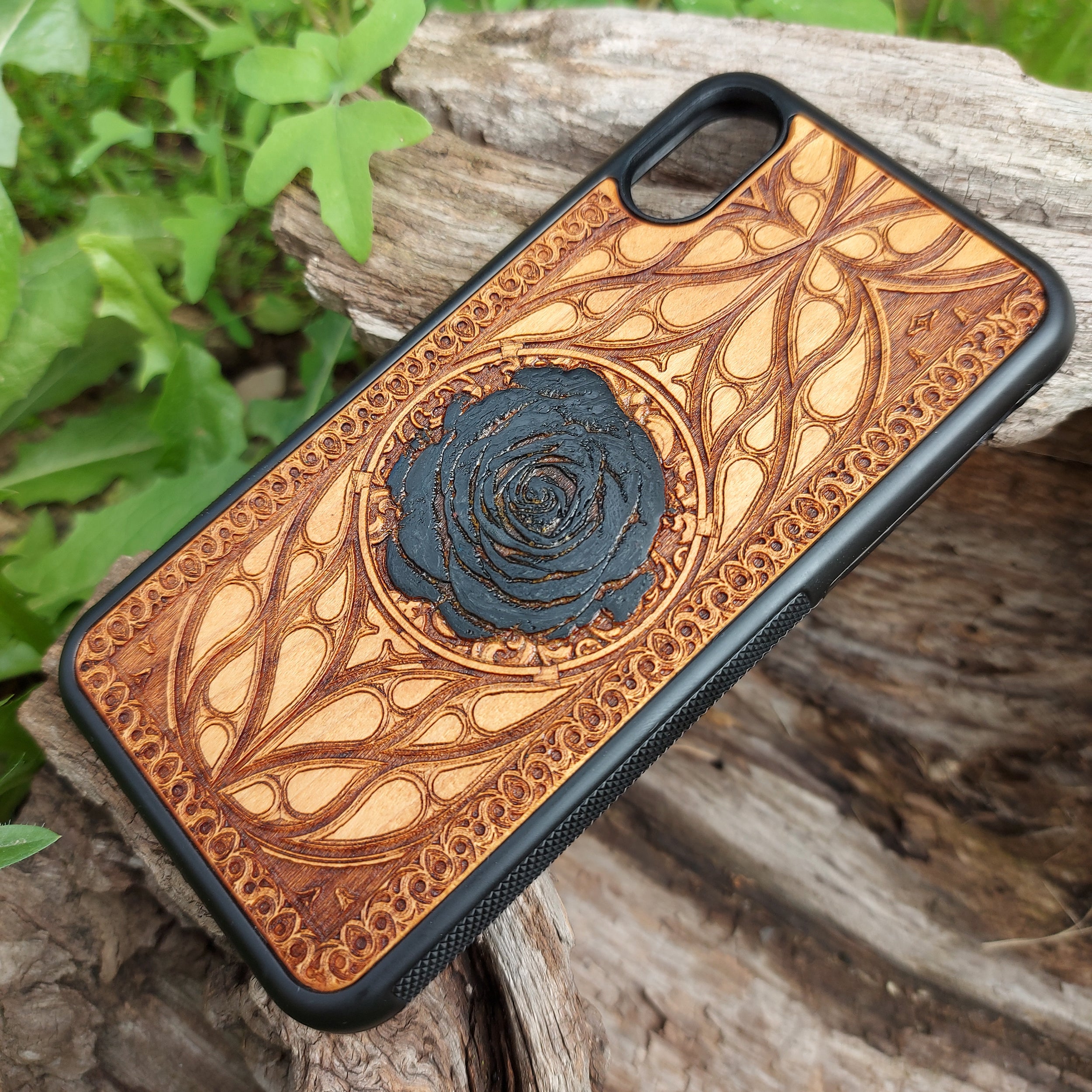 black rose iphone wood case