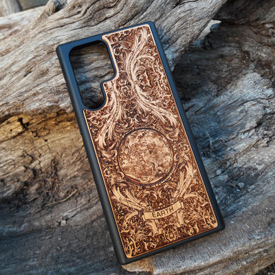 Wooden phone case with a detailed Planet Earth design, available for iPhone , Galaxy S, Note 20, and more. Perfect for eco-conscious users looking for unique, durable phone protection.
