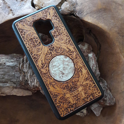 Engraved lunar moon phone case – handmade cherry wood cover.