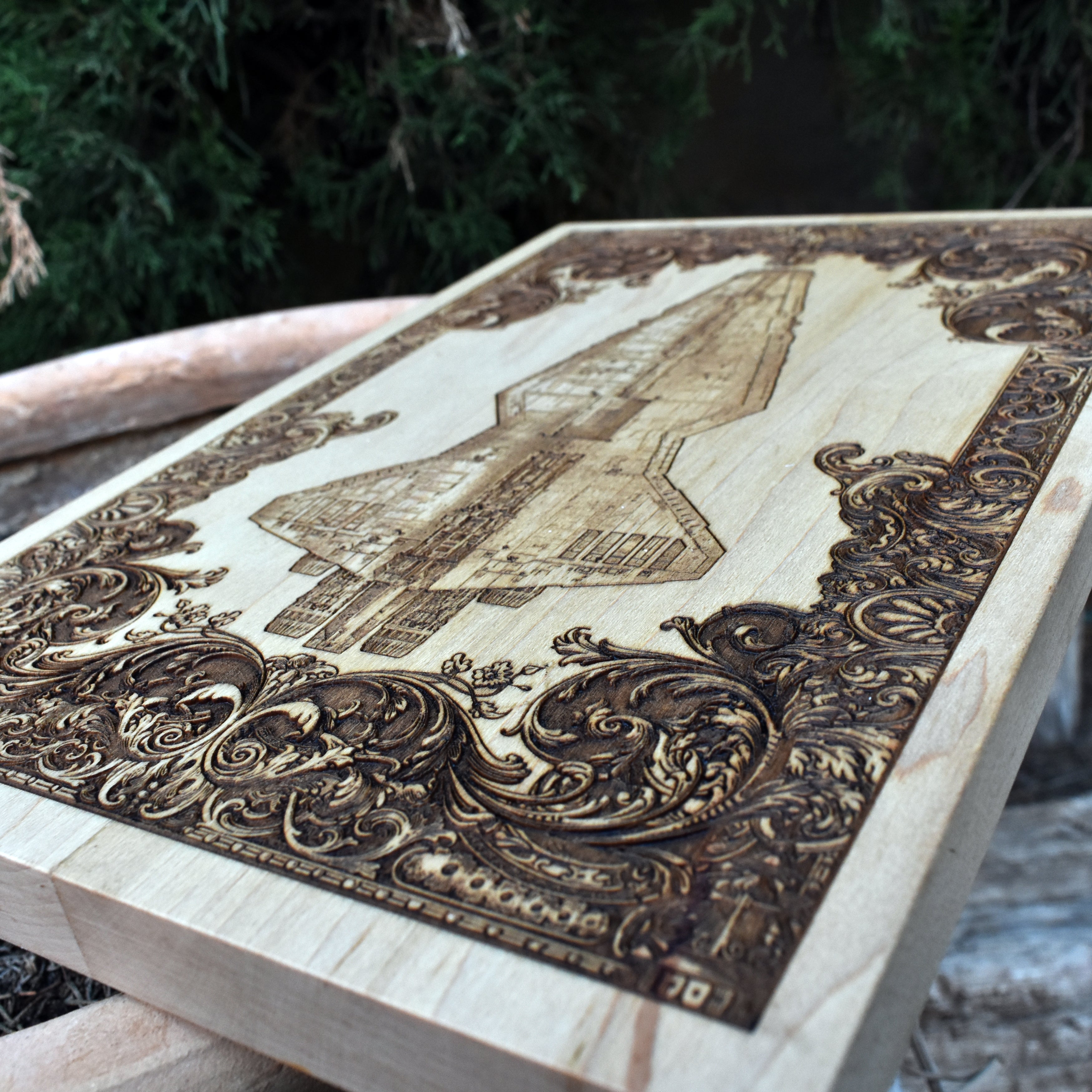 Laser-engraved wood starship design from Star Wars - unique sci-fi wall art.
