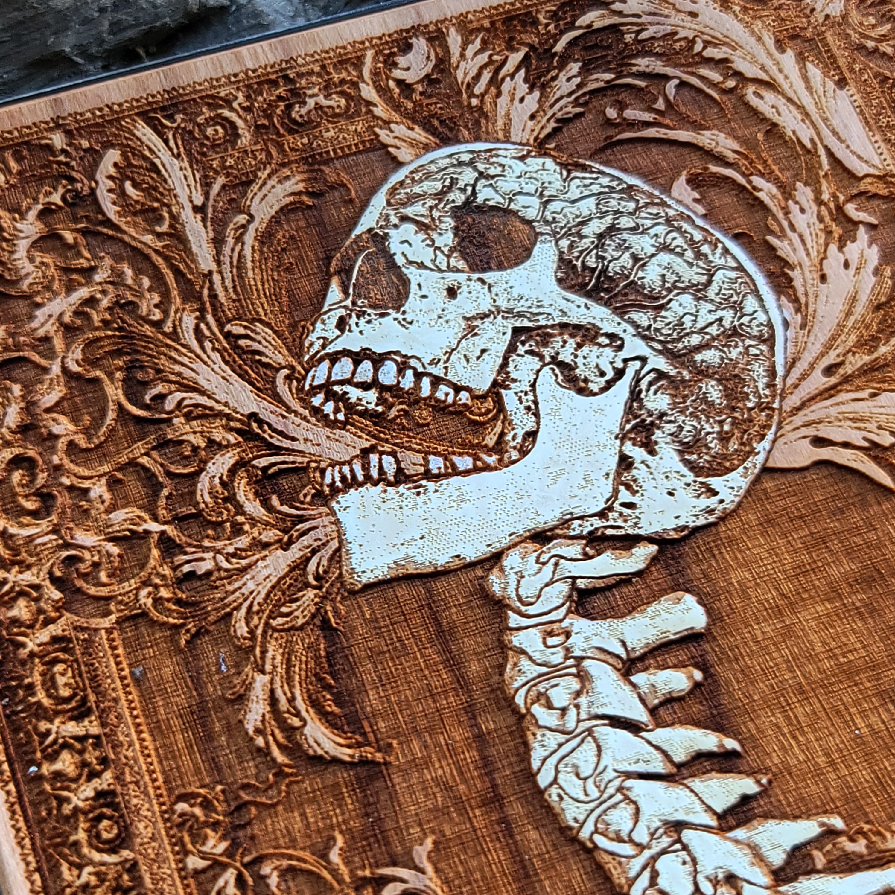 iPhone & Galaxy charging on hand-painted Gothic human skull wireless charger – fast, efficient charging