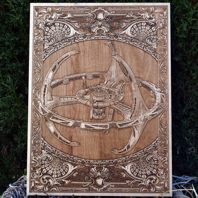 Intergalactic Ship V Enterprise - Large Alien xenomorph HR Giger biomechanical engraved phone case