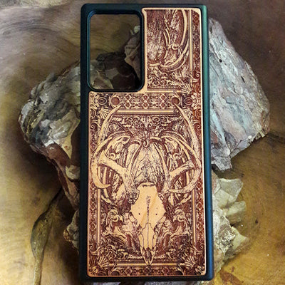 Hand-painted wooden phone case with gothic skull art, fits iPhone , Galaxy S, Samsung Galaxy S24. Unique 5-year wood gift.