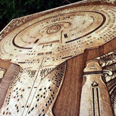 Intergalactic Ship IV Enterprise - Large Alien xenomorph HR Giger biomechanical engraved phone case