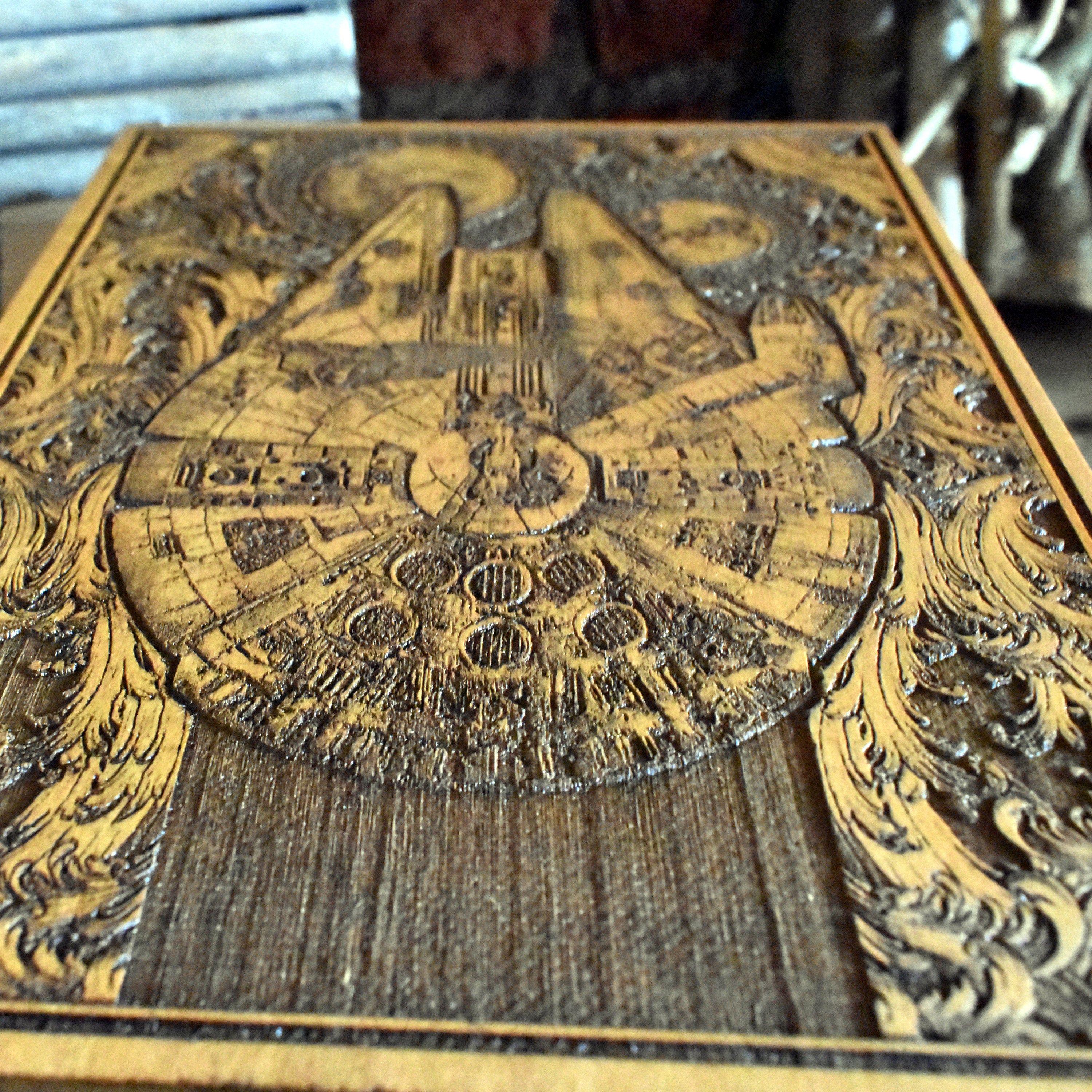 Perfect Star Wars gift – handcrafted Millennium Falcon wood engraving for sci-fi fans