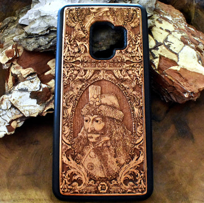 Wooden Dracula-themed phone case, featuring intricate gothic design, available for iPhone , iPhone 15, Galaxy S23 Ultra, Note 20, and other popular models. Perfect for fans of dark fantasy and gothic aesthetics.