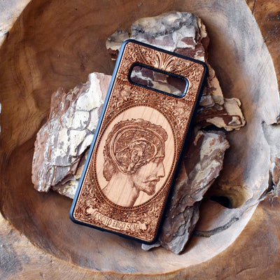 Wooden phone case with laser-engraved Gothic pattern design for iPhone , iPhone 15, Samsung Galaxy S, S24, Note 20. Stylish, eco-friendly, and durable for fans of dark and gothic art.