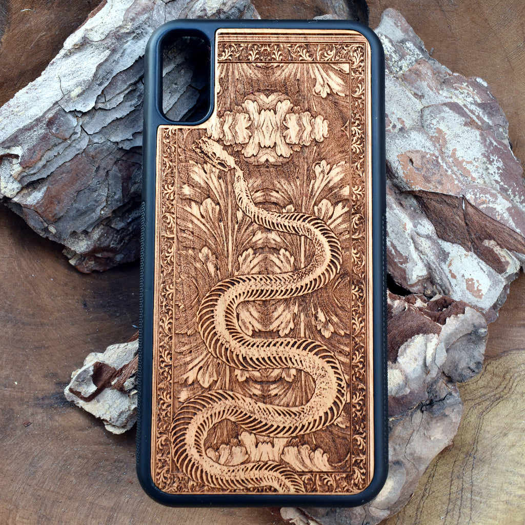snake iphone case