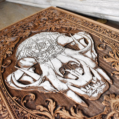 Wooden cat skull plaque, hand-painted with horror-inspired gothic style.