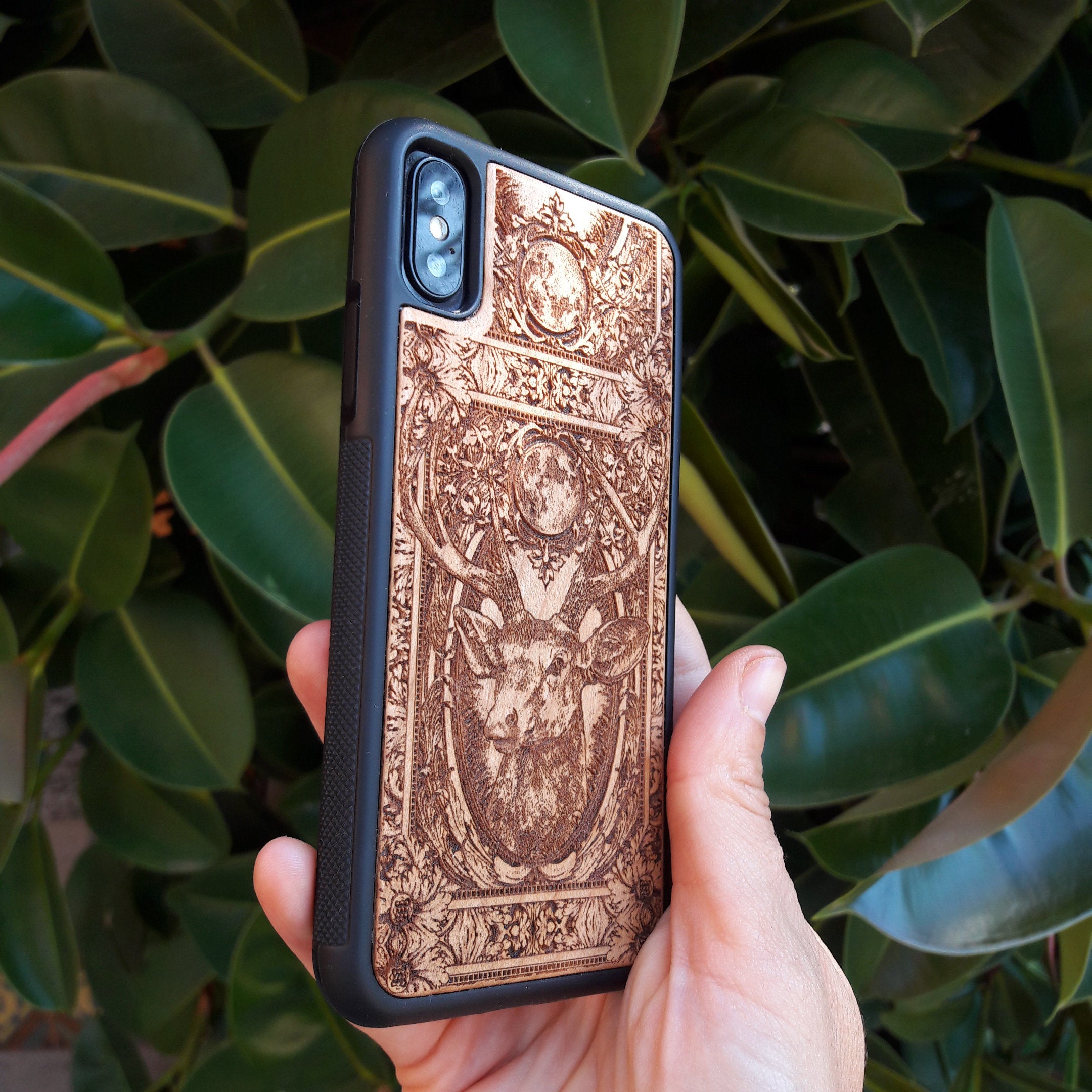 GRIPPY iphone 12 wood case