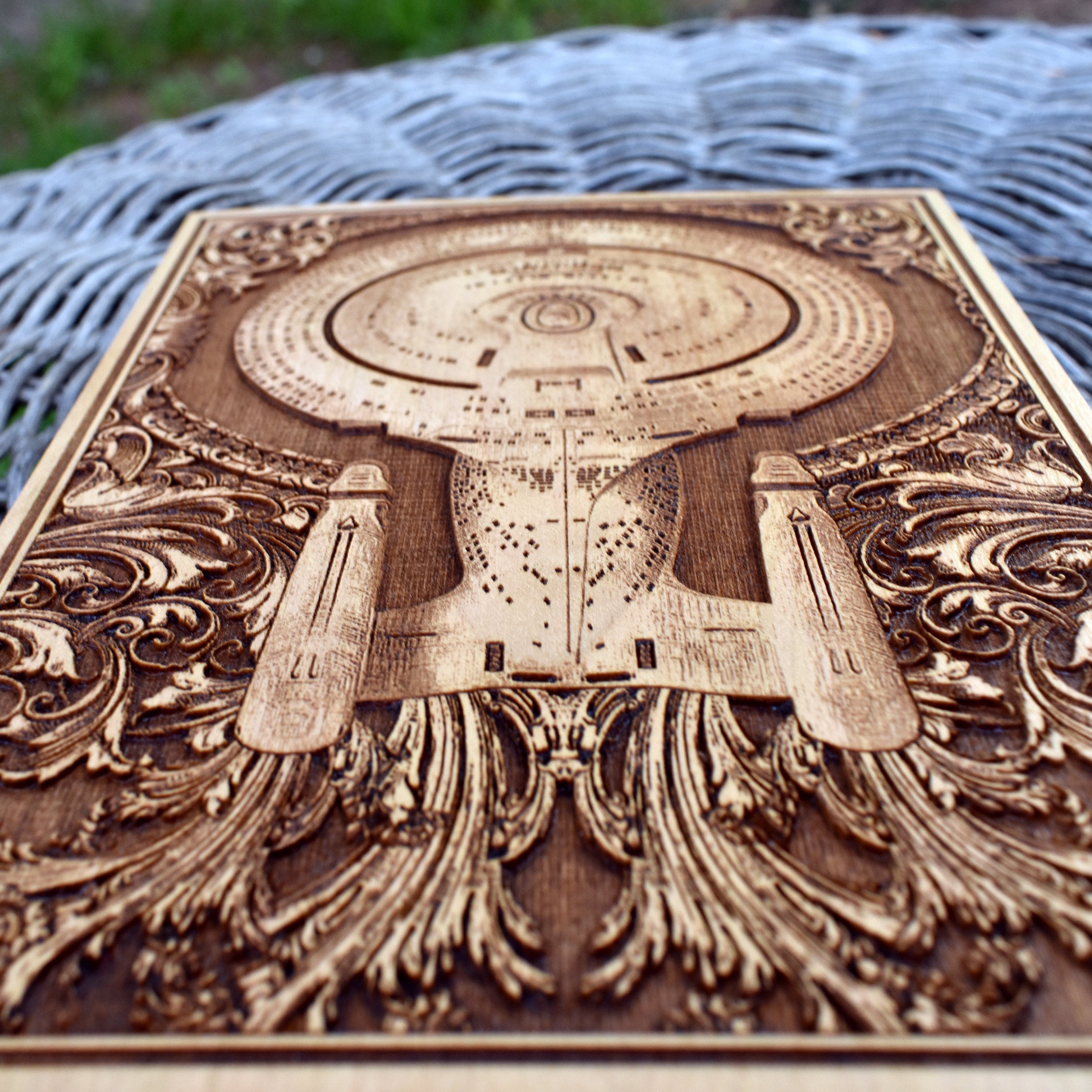 Geeky Star Trek gift – laser-engraved Starship Enterprise decor