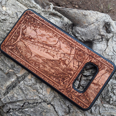 Wooden phone case featuring a detailed Blue Marlin fish design, perfect for iPhone , iPhone 15, Galaxy S, Note 20, and more. Ideal for lovers of nautical art and the ocean.