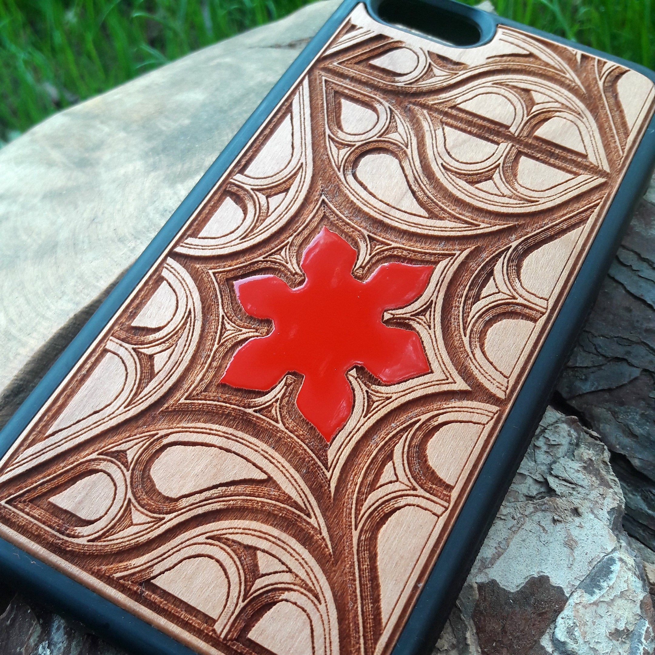 Flower wooden iPhone 11 case