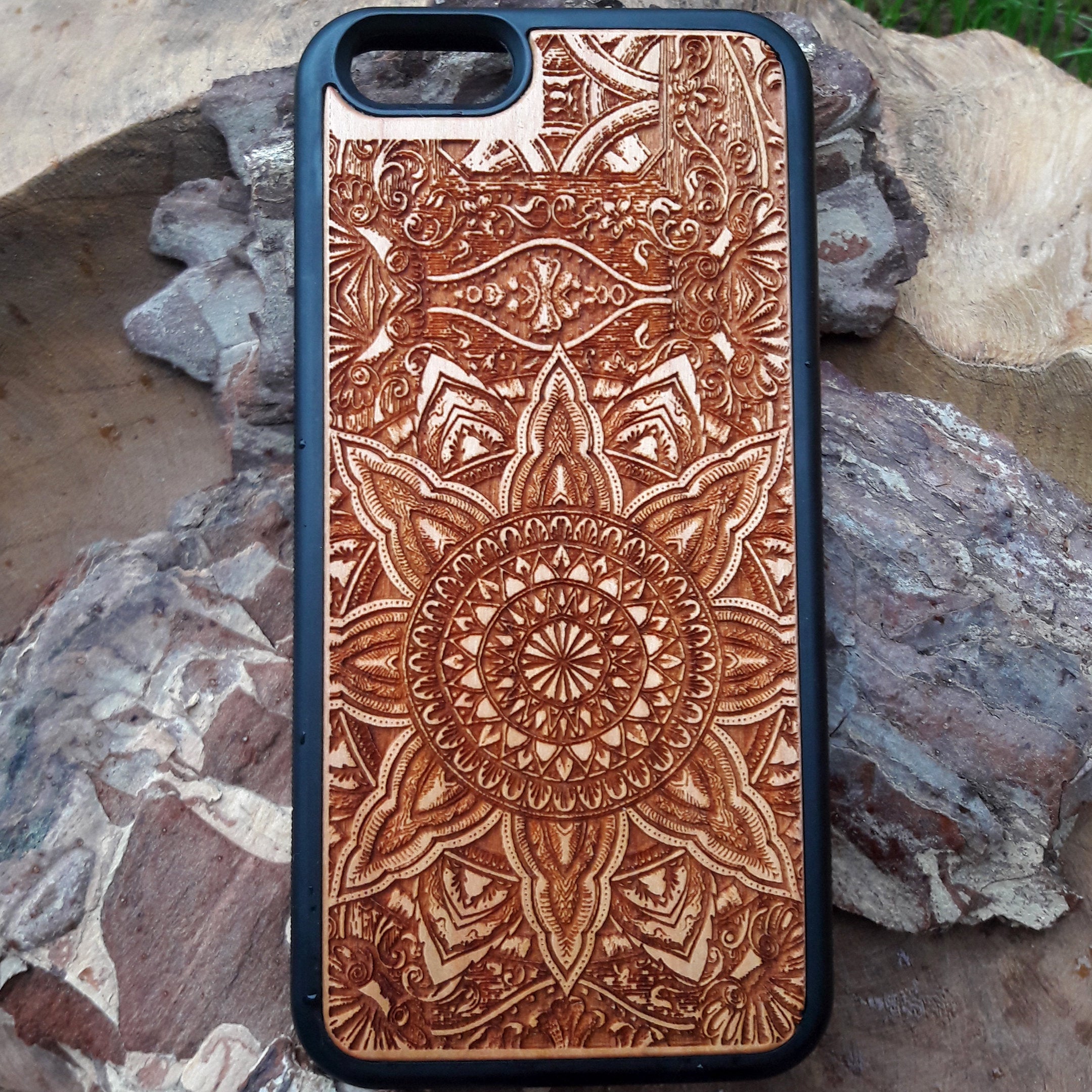 mandala iphone wooden cover