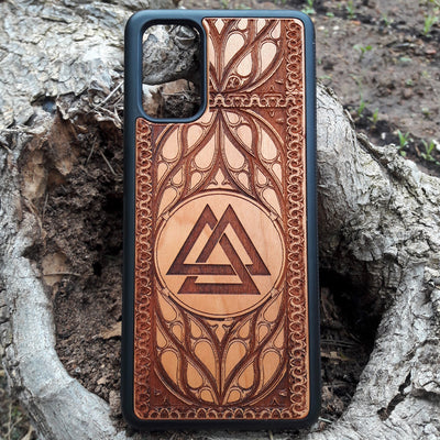 Viking Valknut Symbol Wood Phone Case for iPhone & Samsung Galaxy featuring laser-engraved Viking art. Compatible with iPhone 15, 14, 13, 12, 11 Pro Max Mini & Samsung Galaxy S24 S23 S22 S21 S20 Ultra Plus. Durable and stylish.