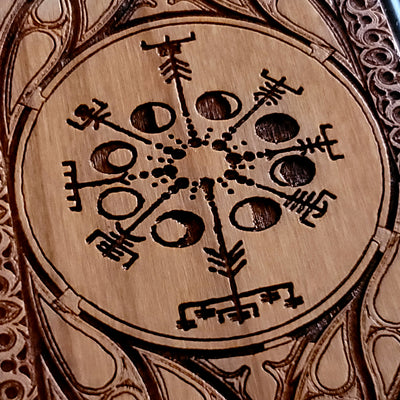 Viking Rune Vegvisir Compass wood phone case with laser-engraved Nordic design. Compatible with iPhone , 15, 14, 13, 12, 11 Pro Max Mini, and Samsung Galaxy S, S24, S23, S22, S21, S20 Ultra Plus, Note 20. Unique, durable, and perfect for Norse mythology enthusiasts.