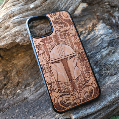 Star Wars Mandalorian helmet wood phone case, laser-engraved design featuring the iconic Mandalorian helmet, offering a unique, stylish look for iPhone , Samsung Galaxy S, and other models. Durable, slim, and perfect for Star Wars fans.