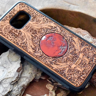 Laser-engraved Mars planet design on a wooden phone case, compatible with iPhone and samsung galaxy