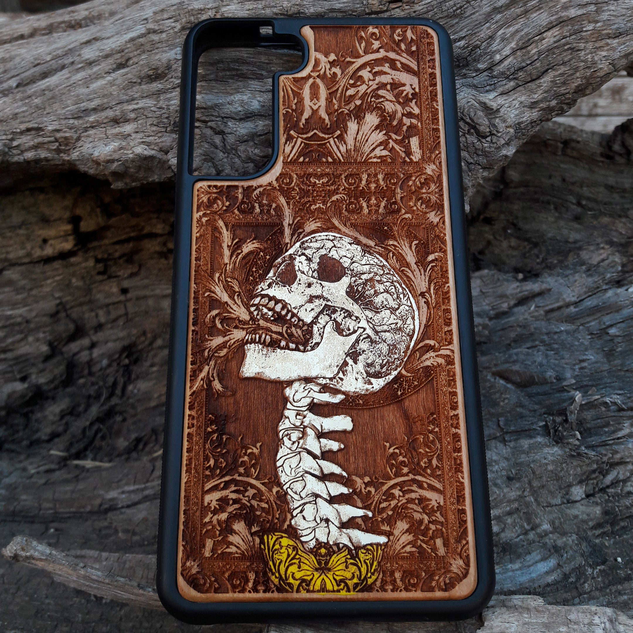 wooden iPhone 14 case