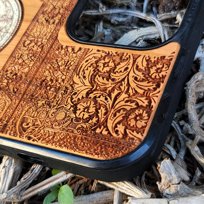 Star constellation artwork engraved on a wooden phone case, compatible with iPhone and Samsung Galaxy