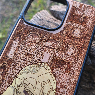 Medieval knight wooden phone case featuring hand-painted armor design, laser-engraved on cherrywood. Compatible with iPhone -11 Pro Max, Galaxy S-S20. Gothic-inspired phone case.